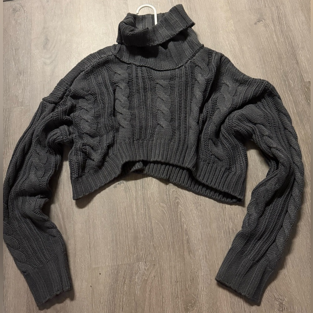HYFVE Charcoal Cable Knit Cropped Turtleneck Sweater - Picture 2 of 3